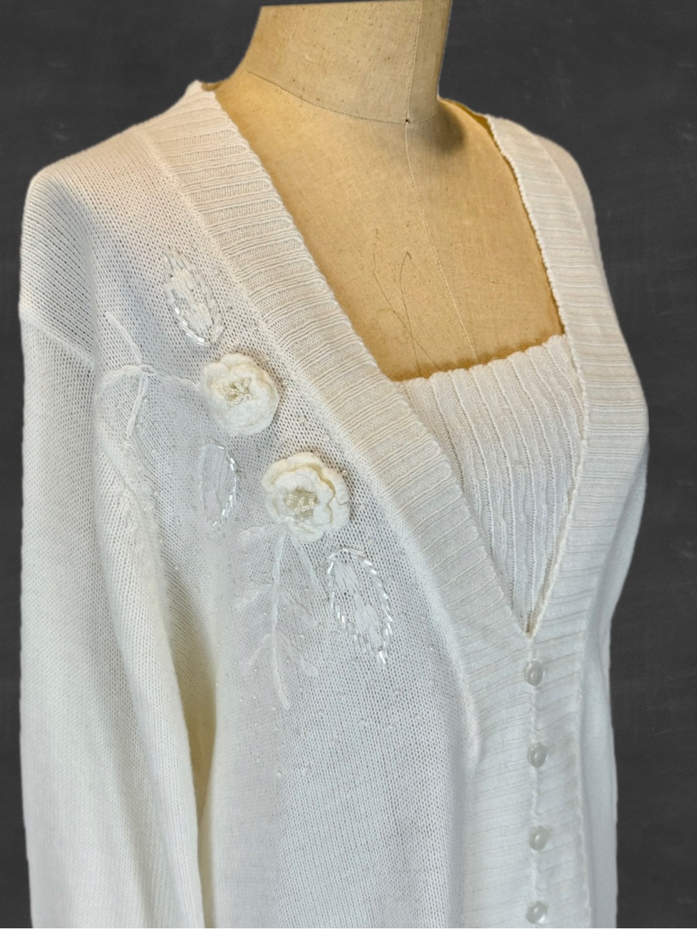 VINTAGE rose flower 3d dimensional knit sweater v neck beaded embroidery cottage